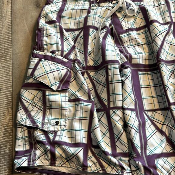 EMPYRE swim trunks - size 30 - Picture 3 of 10